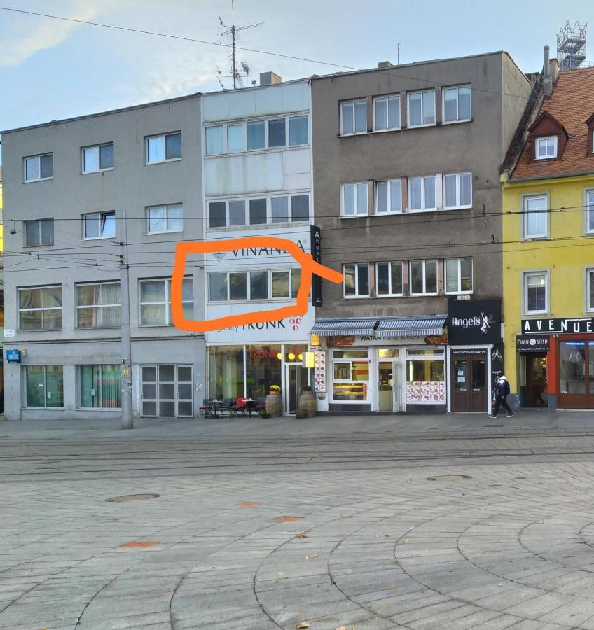 Krasny Byt S Vyhladmi V Historickom Centre Bratislava Eksteriør bilde